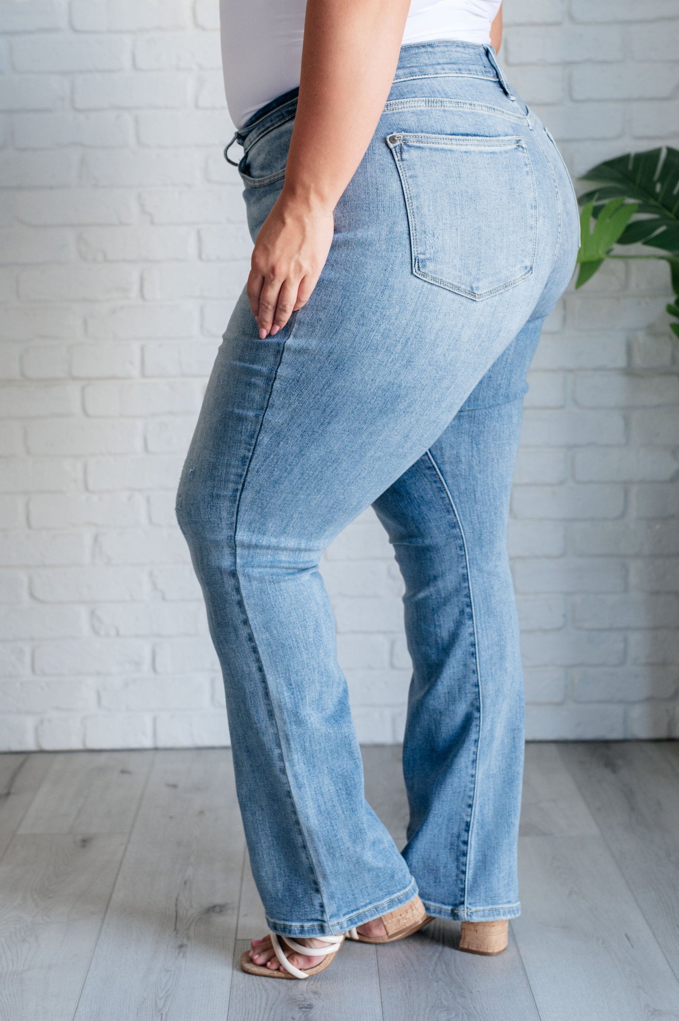 Judy Blue Alana Mid Rise Clean Bootcut Jeans