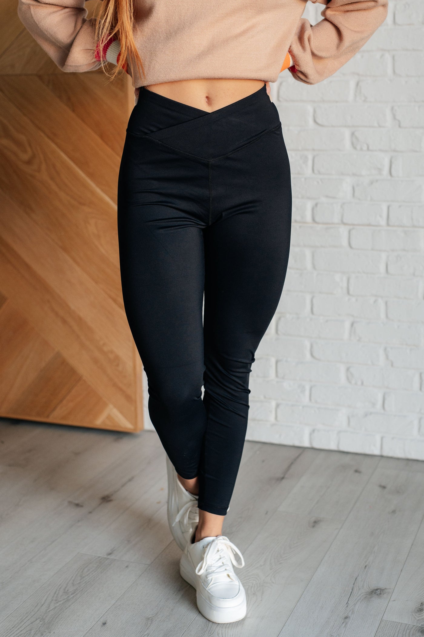 Do The Most V Front Leggings Southern Soul Collectives