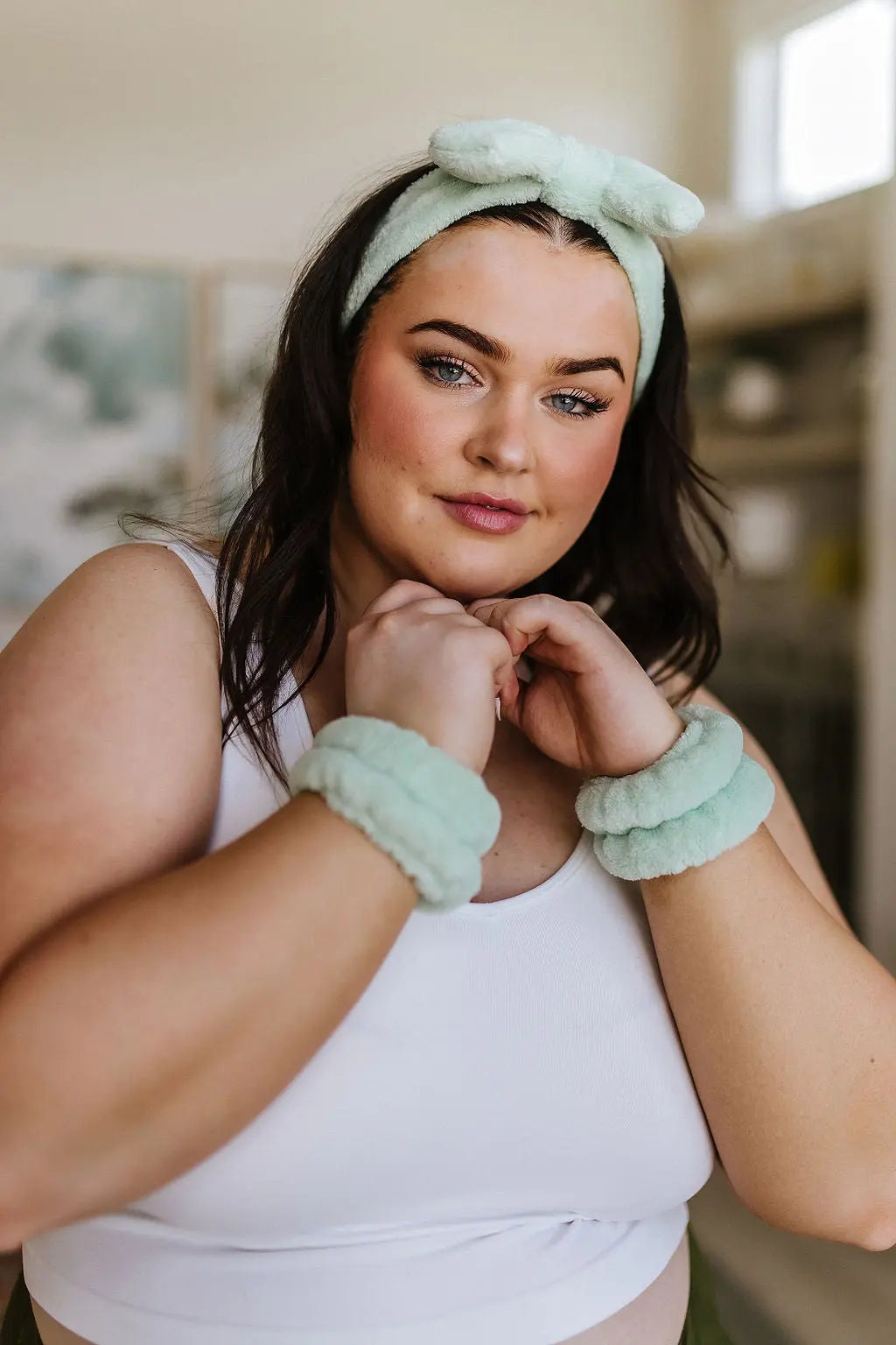 Effortless Days Stretchy Headband & Wristband Set in Sage Womens Southern Soul Collectives