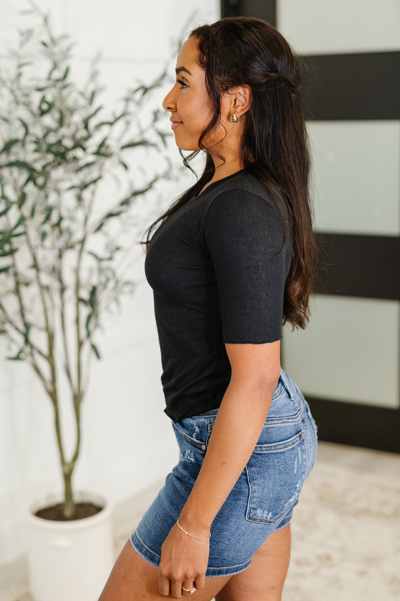 Knit Pick Basic Tee in Black Southern Soul Collectives