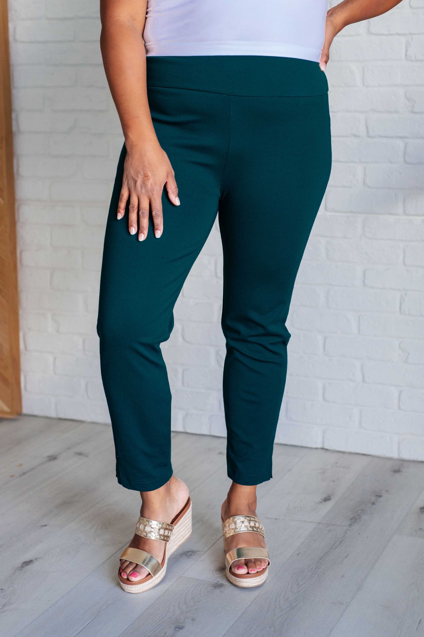 Magic Ankle Crop Skinny Pants in Hunter Green Southern Soul Collectives