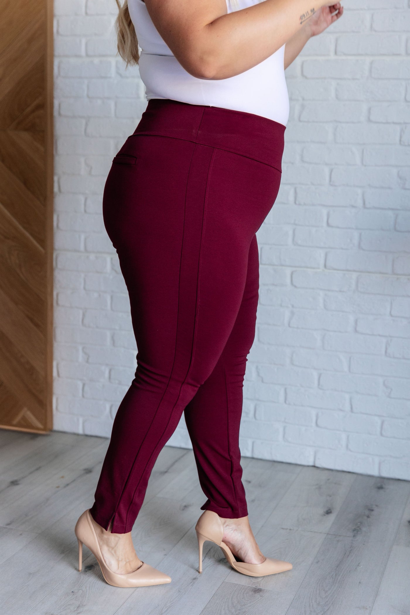 Magic Skinny 28" Pants in Wine Southern Soul Collectives