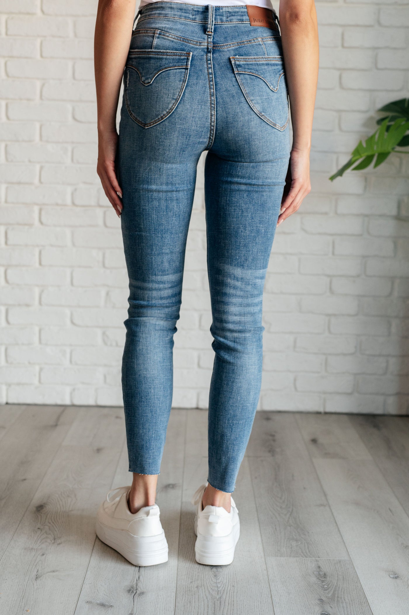 Nicole Tummy Control Skinny Jeans in Vintage Wash Southern Soul Collectives