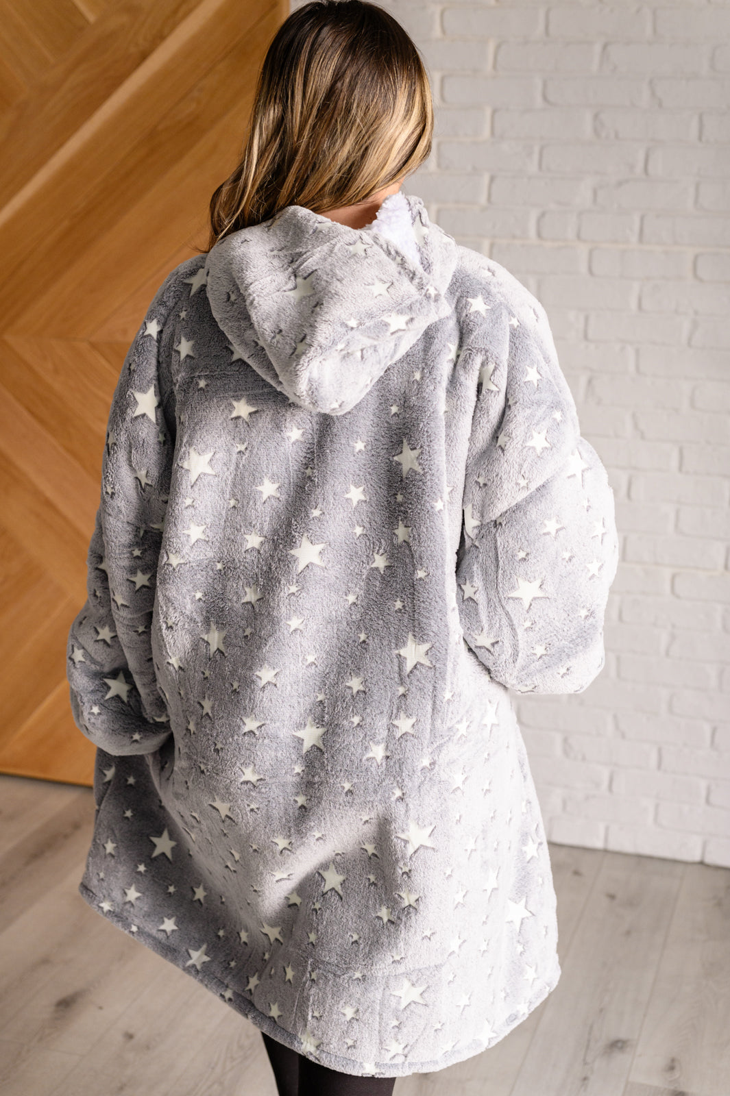 Oversized Blanket Hoodie in Grey Stars Southern Soul Collectives