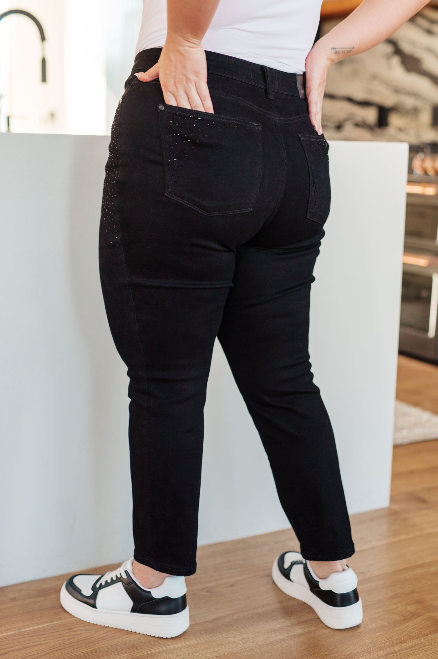 Judy Blue Reese Rhinestone Slim Fit Jeans in Black - Southern Soul Collectives