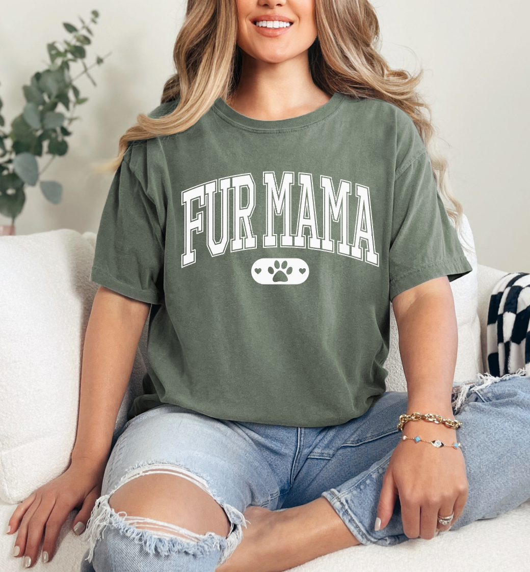 Fur Mama Graphic T-shirt