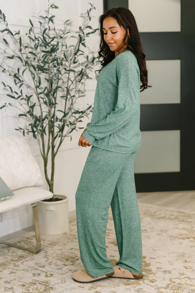 Seasonal Snooze Top and Bottom Set in Hunter Green Southern Soul Collectives