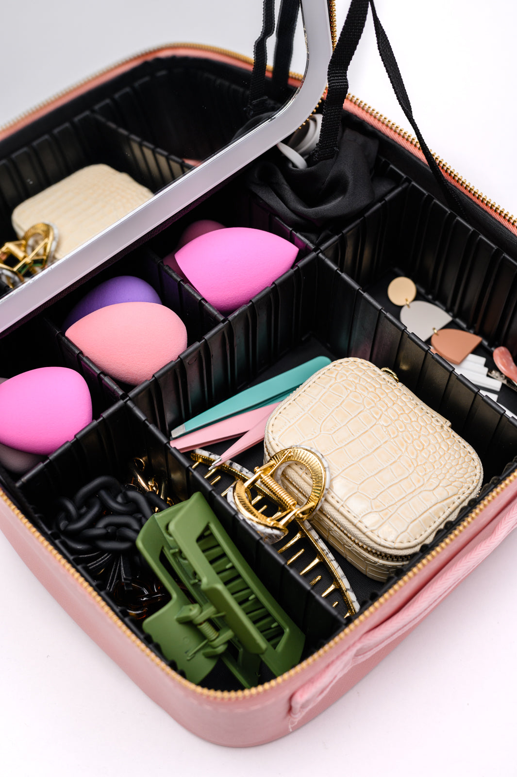 She's All That LED Makeup Case in Pink - Southern Soul Collectives