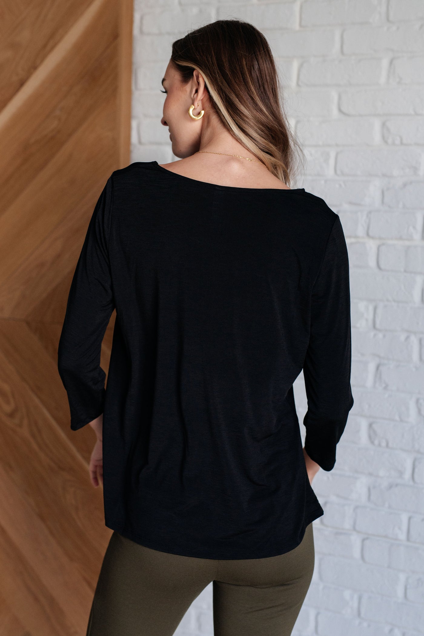 Signature Classic Round Neck Top in Black Southern Soul Collectives