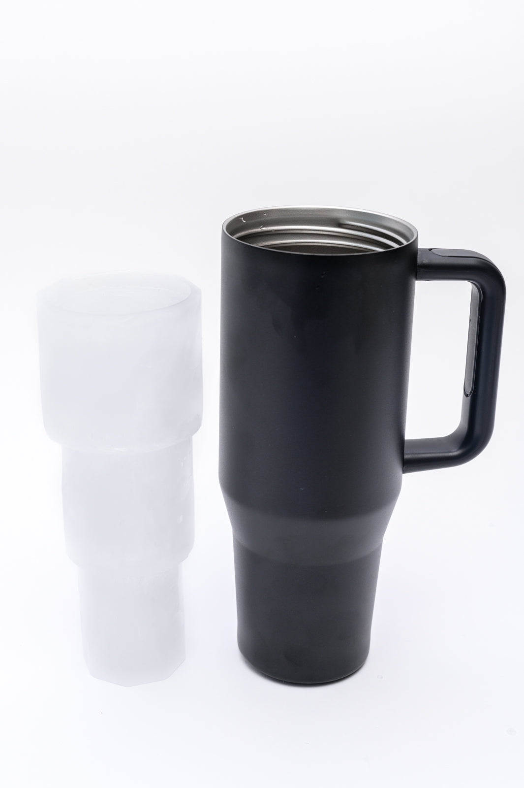 Frosty Filled 40oz Tumbler Ice Molds in Cafe Southern Soul Collectives