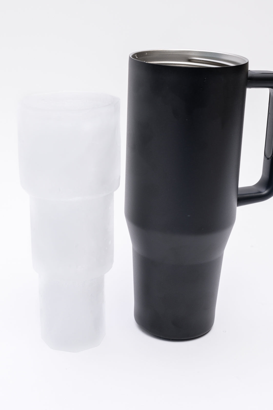 Frosty Filled 40oz Tumbler Ice Molds in Melon Southern Soul Collectives