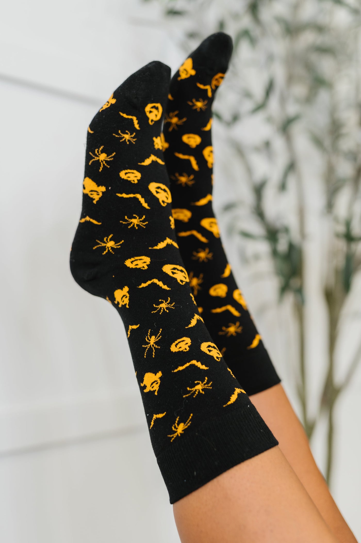 Wicked Walk Quarter Socks