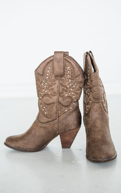 Houston Western Boots in Taupe Southern Soul Collectives