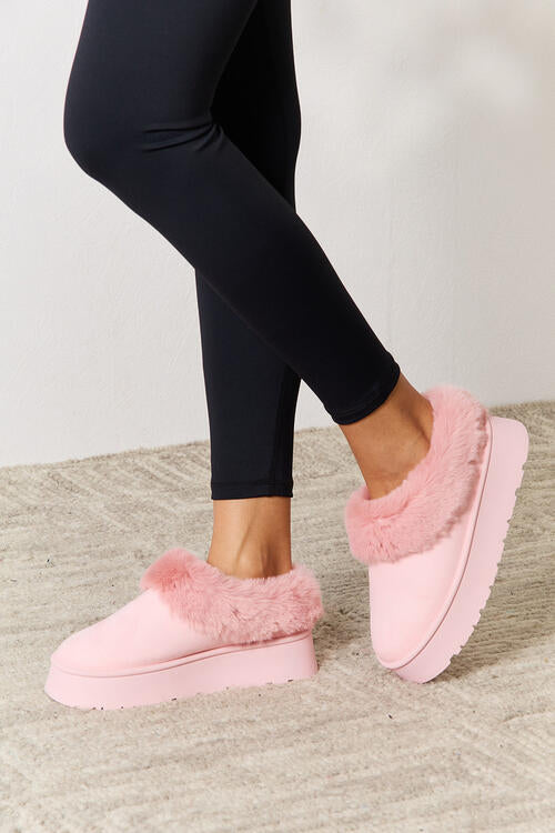 Just Furry Chunky Platform Ankle Boots Slippers in Pink