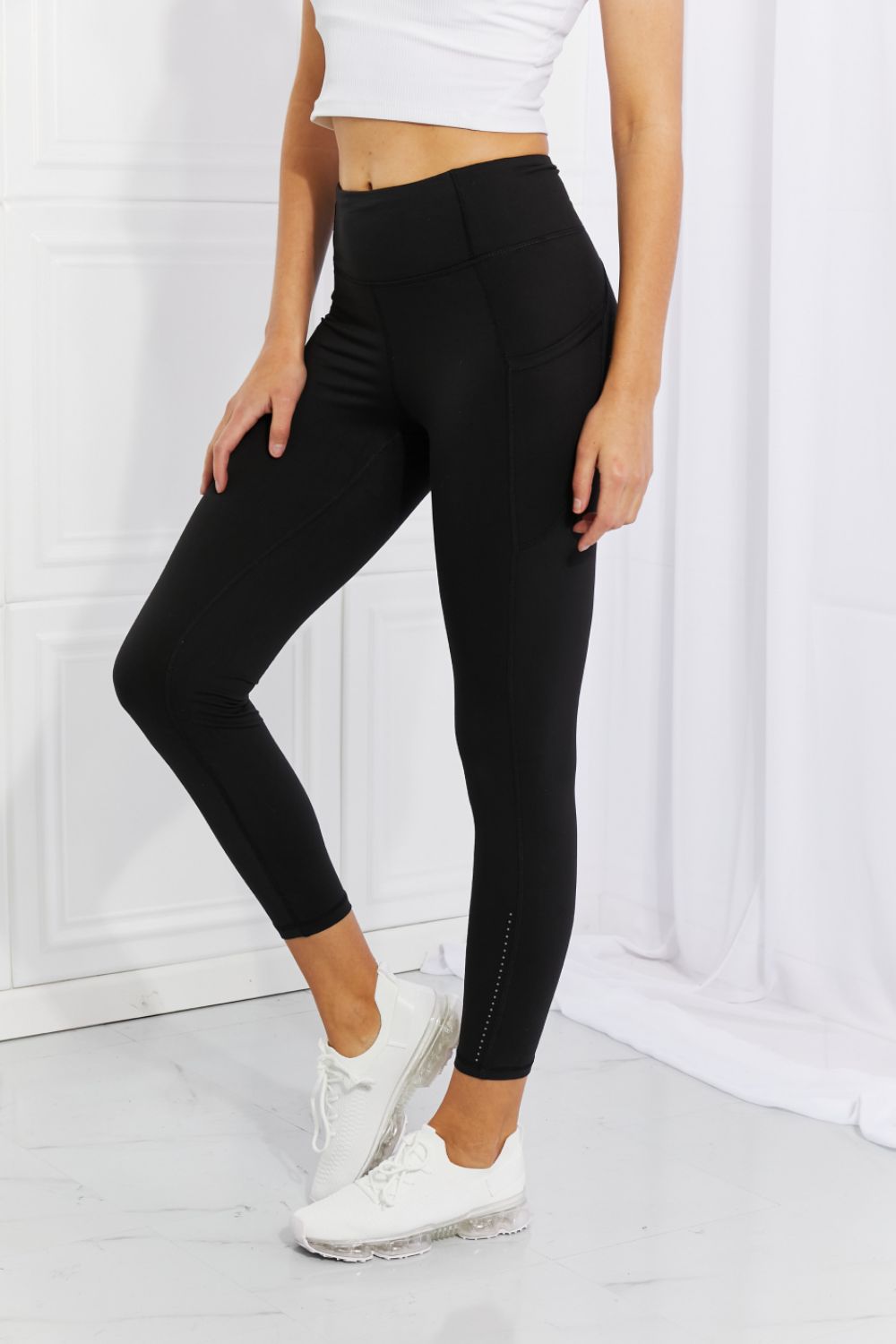Strengthen and Lengthen Reflective Dot Active Leggings with Pockets in Black  Southern Soul Collectives 