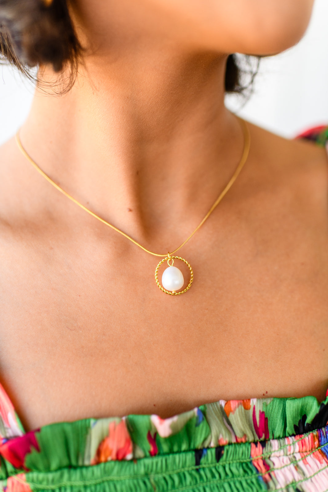 Center of the World Pearl Pendant Necklace Womens Southern Soul Collectives 