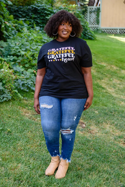 Grateful Heart Graphic T-Shirt In Black Womens Southern Soul Collectives 