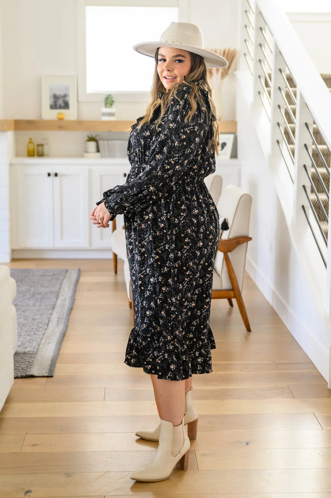 Larissa Long Sleeve Ruffle Hem Dress - Southern Soul Collectives Womens Small Larissa Long Sleeve Ruffle Hem Dress - Southern Soul Collectives Womens Small
