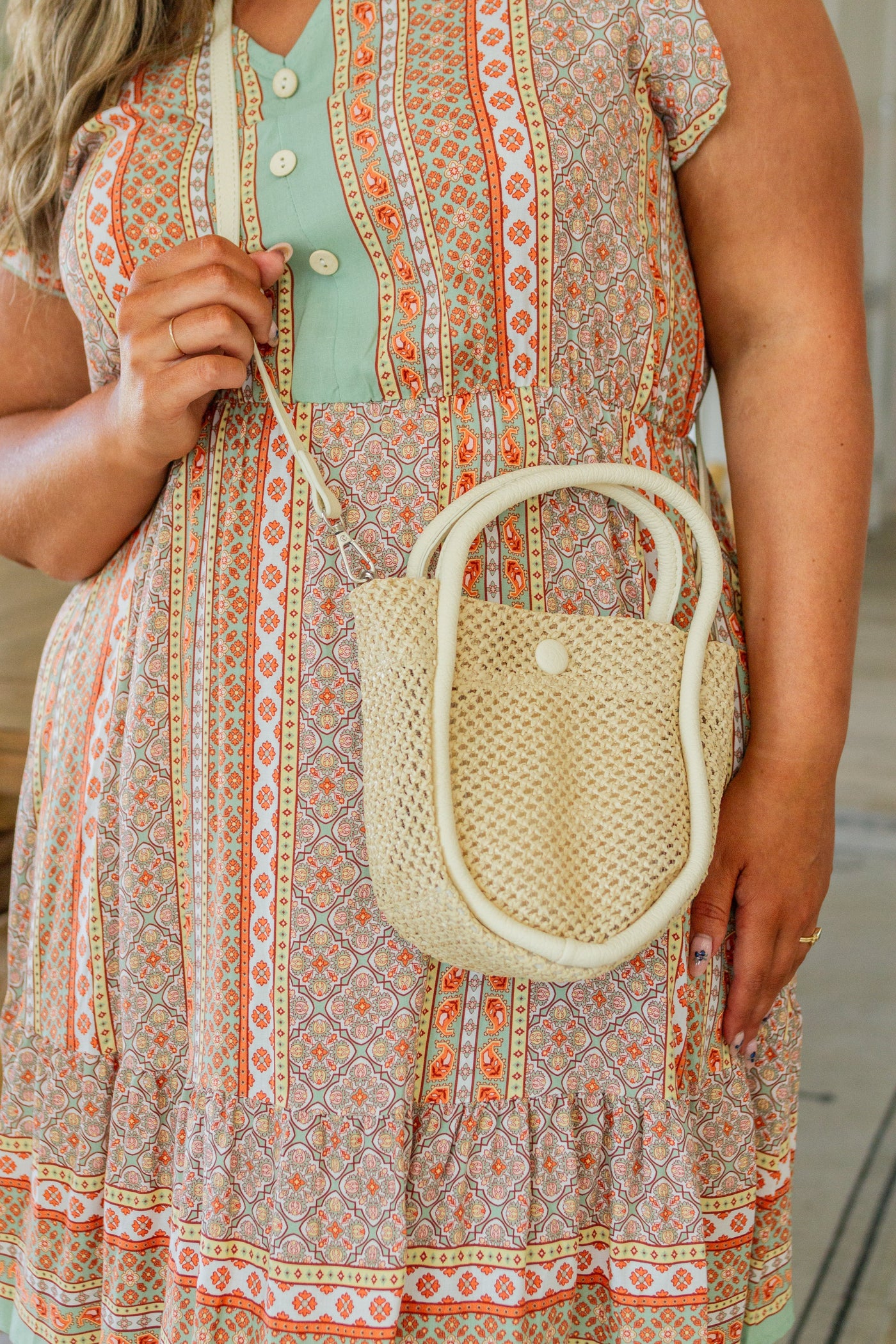 Lead the Way Woven Bucket Bag Womens Southern Soul Collectives 