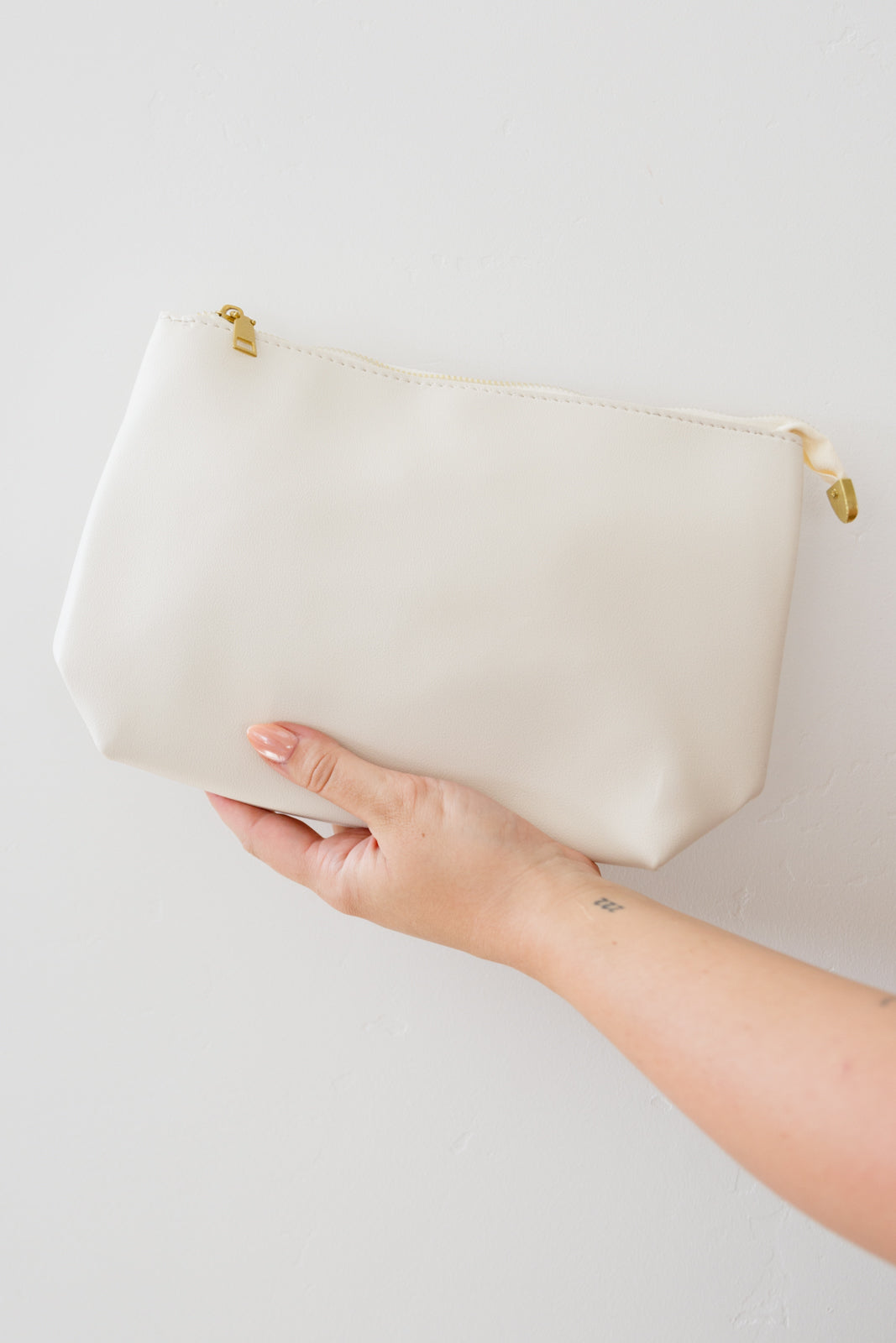 Road Less Traveled Handbag with Zipper Pouch in Cream Womens Southern Soul Collectives 