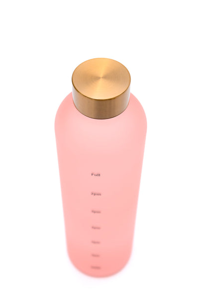 Sippin' Pretty 32 oz Translucent Water Bottle in Pink & Gold Womens Southern Soul Collectives