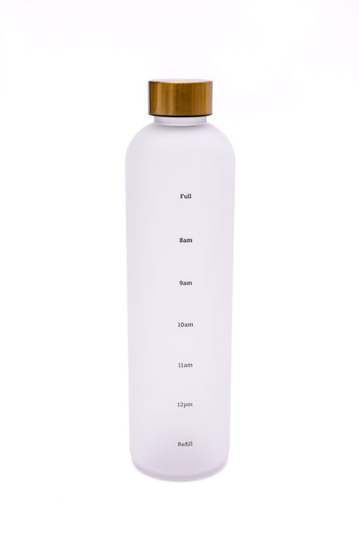 Sippin' Pretty 32 oz Translucent Water Bottle in White & Gold Womens Southern Soul Collectives