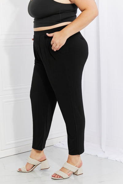 Zenana Amelia Black Cropped Pleated Pants  Southern Soul Collectives 